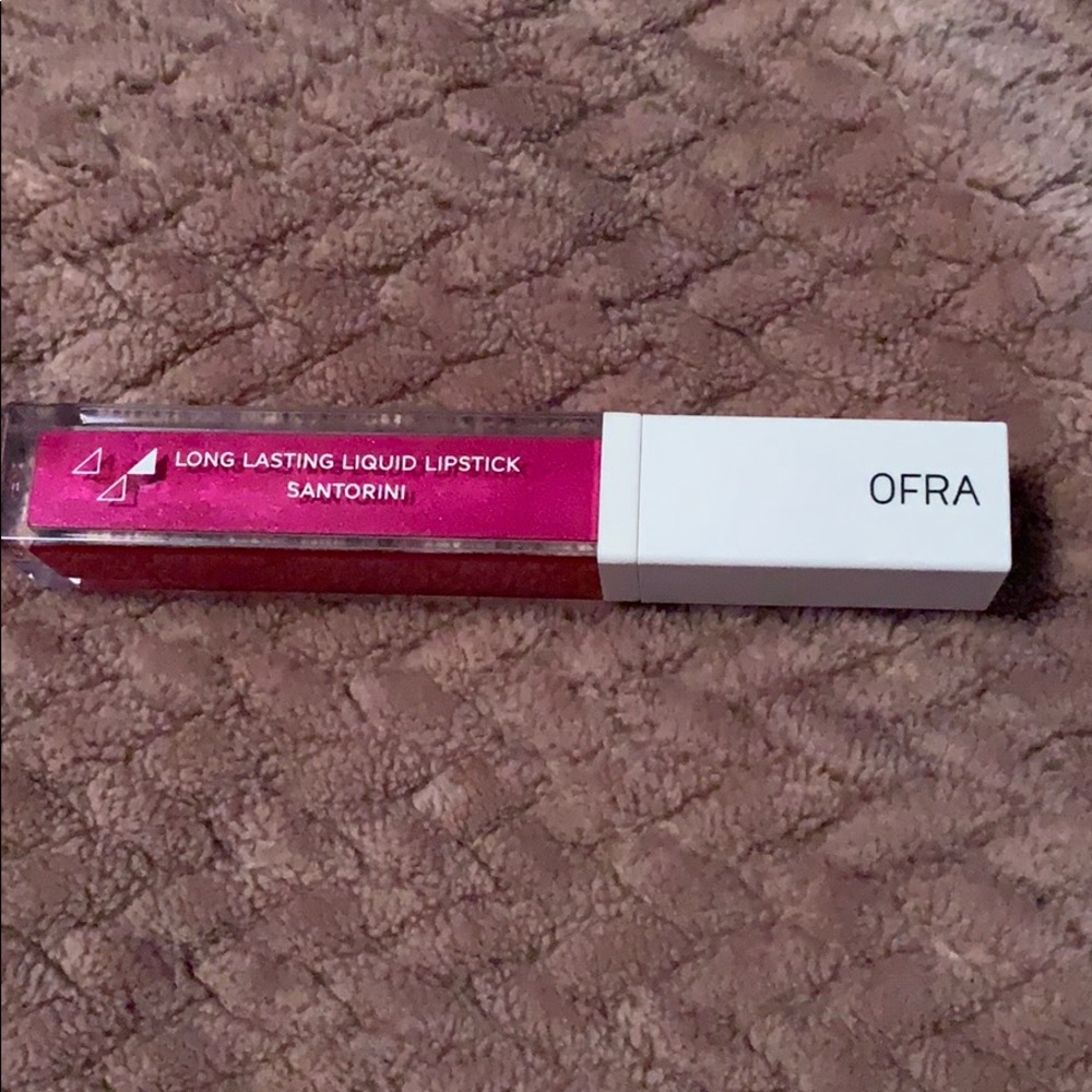 Liquid lipstick